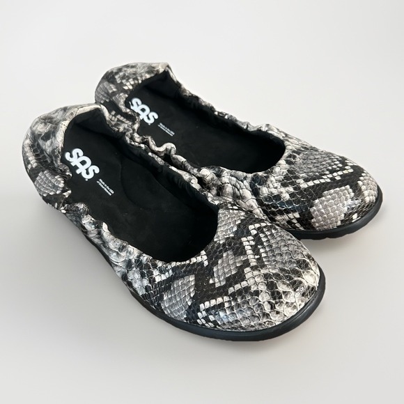 SAS Womens Radiant Ballet Flats 11.5 N Snakeskin Black Gray Comfort Shoes USA - Picture 1 of 8